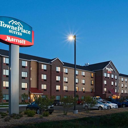 Towneplace Suites By Marriott Додж Сити Екстериор снимка