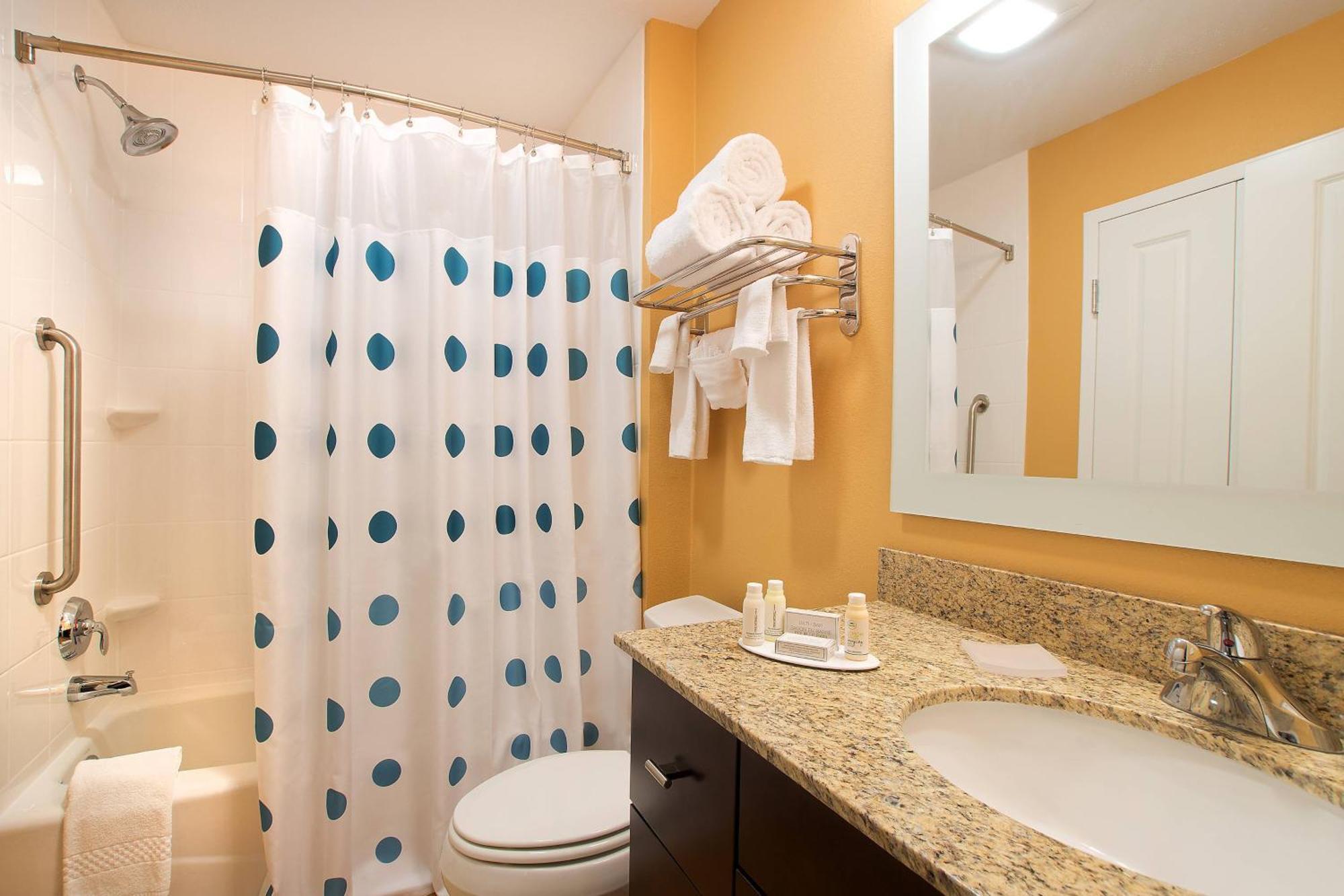 Towneplace Suites By Marriott Додж Сити Екстериор снимка