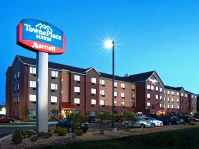Towneplace Suites By Marriott Додж Сити Екстериор снимка